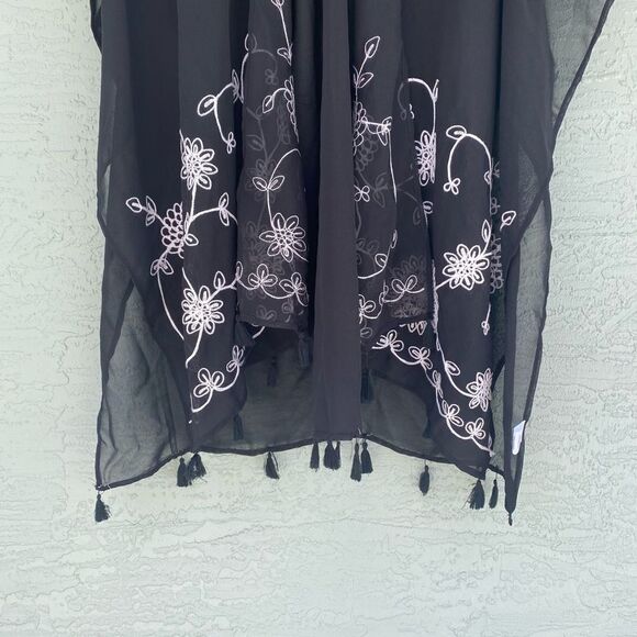 Ultra Pink Women Black & White Kimono NWT - Picture 7 of 10